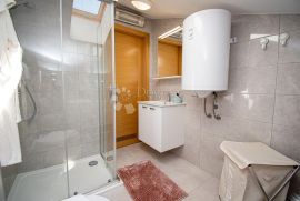 Penthouse sa zapanjujućim pogledom, Medulin, Διαμέρισμα