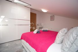 Penthouse sa zapanjujućim pogledom, Medulin, Διαμέρισμα