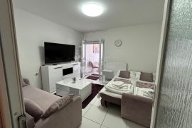 Apartmančić na rijetkoj lokaciji, Crikvenica, Stan