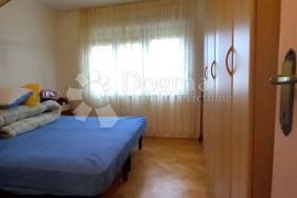 Belveder, trosoban stan na dobroj lokaciji, Rijeka, Appartment