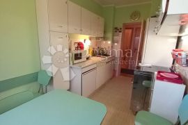 Belveder, trosoban stan na dobroj lokaciji, Rijeka, Flat