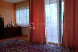 Belveder, trosoban stan na dobroj lokaciji, Rijeka, Appartement