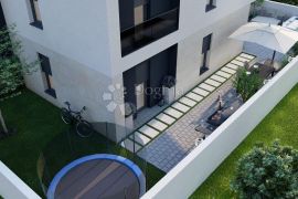 Moderan penthouse sa tri spavaće sobe - Stan S4, Pula, Appartement