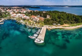 DVOSOBNI STAN 400 M OD MORA, RASLINA, Šibenik - Okolica, Apartamento