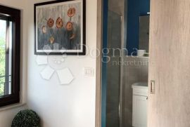 ROVINJ - PREKRASAN TROSOBNI STAN S VELIKOM TERASOM, Rovinj, Appartement