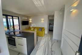 PRILIKA samo u Dogmi!!! Apartman koji ostavlja bez daha, Crikvenica, Daire