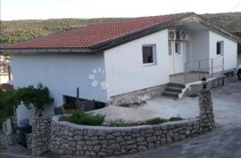 MARINA, kuća sa 4 apartmana i predivnim pogledom na more, Marina, Famiglia