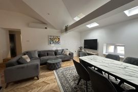 Opatija,stan za najam u villi uz more, Opatija, Appartement