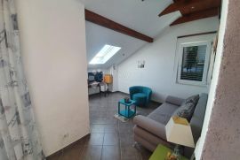 ROGOZNICA- DVOSOBNI STAN 80M OD MORA, Rogoznica, Flat