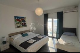 Apartman kraj mora, Senj, Stan