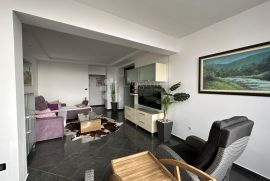 Opatija, 2S+DB za dugoročni najam, Opatija, Appartement