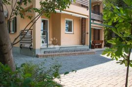 Apartman prvi red od mora, Senj, Wohnung