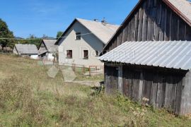 Predivno imanje u Lici s tri kuće u mirnom okruženju, Plitvička Jezera, House