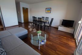 TOP APARTMAN POGLED NA MORE ČIOVO PRODAJA, Okrug, Apartamento