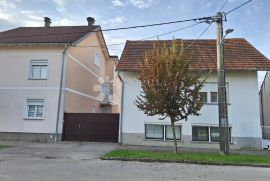 OBITELJSKA KUĆA U BLIZINI ZAVNOH-A, Čakovec, House