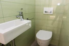 Martinkovac_85m2-2s+db sve novo!!, Rijeka, Flat