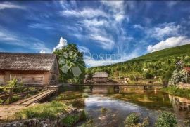 SINAC GRAĐEVINSKO ZEMLJIŠTE UZ VODENE MLINOVE I GACKU, Otočac, Terrain