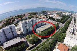 NAJAM POSLOVNOG PROSTORA, 100 m2, SPLIT, Split, Propriété commerciale