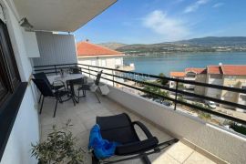 Predivan stan 86m² uz more, Trogir, Stan