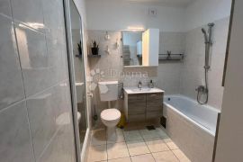 Predivan stan 86m² uz more, Trogir, Apartamento