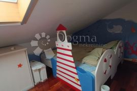 PENTHOUSE SA PANORAMSKIM POGLEDOM NA MORE, SEGET DONJI, Seget, Appartement