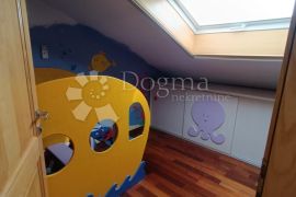 PENTHOUSE SA PANORAMSKIM POGLEDOM NA MORE, SEGET DONJI, Seget, Appartement