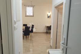 MALINSKA - 2 APARTMANA SA SJENICOM, Malinska-Dubašnica, Appartement