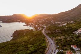 KUĆA U ŽUPI DUBROVAČKOJ S PANORAMSKIM POGLEDOM NA MORE, Župa Dubrovačka, بيت