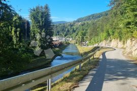 Vrbovsko, građevinski teren za poslovne namjene, Vrbovsko, Terra