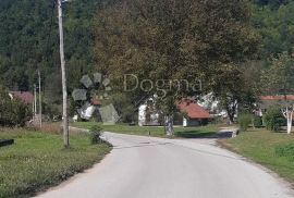 Započeta gradnja na terenu od 820 m2  u Ogulinu, Ogulin, Terreno