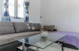 Apartman na Viru, Vir, Appartment