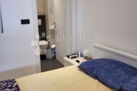 Komforan trosobni apartman, Crikvenica, Appartment