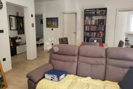 Komforan trosobni apartman, Crikvenica, Appartment