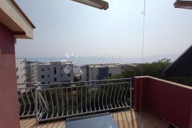 Apartmanska kuća sa velikom okućnicom, Makarska, بيت