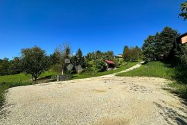 Građevinsko zemljište sa priključkom struje, Gornji Kneginec, Terrain