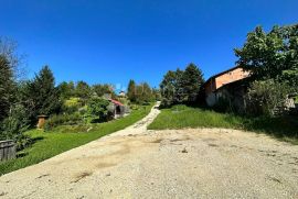 Građevinsko zemljište sa priključkom struje, Gornji Kneginec, Zemljište