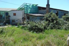 Kuća za djelomičnu renovaciju u središnjoj Istri, Pazin - Okolica, Maison