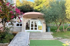 KRNICA – hotel i restoran uz obalu s tradicijom i odličnim referencama, Marčana, Εμπορικά ακίνητα