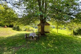 Žumberak, prostrano samoodrživo seosko imanje, 34000m2, Samobor - Okolica, Terrain