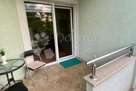 Vidikovac, Stan sa terasom i privatnim vrtom, Pula, Apartamento