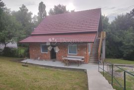 OBITELJSKA KUĆA 150 m2 - KRAVARSKO - OKOLICA V. GORICE, Kravarsko, Ev