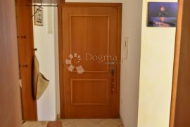 UVALA SOLINE APARTMAN NA 100 M OD MORA, Dobrinj, Stan