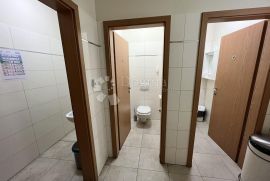 MODERNI UREDSKI PROSTOR ZA NAJAM NA ODLIČNOJ LOKACIJI, Kastav, Commercial property