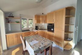 Apartman s panoramskim pogledom Njivice, Omišalj, Appartamento