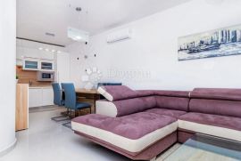 Dramalj - 2S + DB apartman blizu mora, Crikvenica, شقة