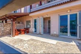 Dramalj - 2S + DB apartman blizu mora, Crikvenica, شقة