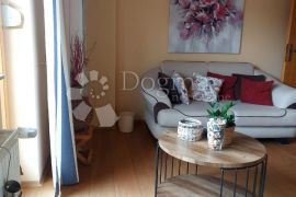 Stan u centru Slatine, Slatina, Apartamento