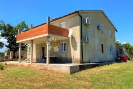 Kuća sa zemljištem beskrajnih mogućnosti, Barban, Casa