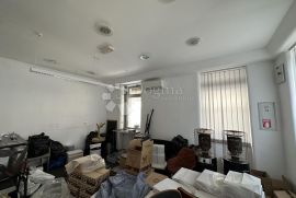 Atraktivan poslovni prostor na top poziciji, Rijeka, Commercial property