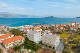 SLATINE – LUKSUZNA NOVOGRADNJA 2. KAT (B4), Trogir, Stan